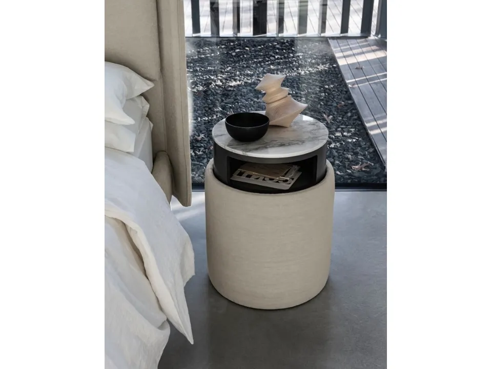 Pouf cilindrico multifunzione Ares in tessuto con cassetto push pull di Bolzan Letti