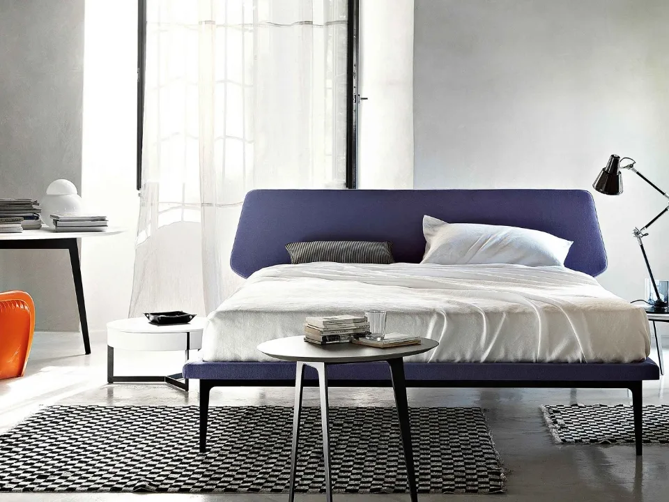 Letto matrimoniale di design Dream View di Lema